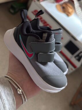 New Baby Nike Sneakers Size 5C